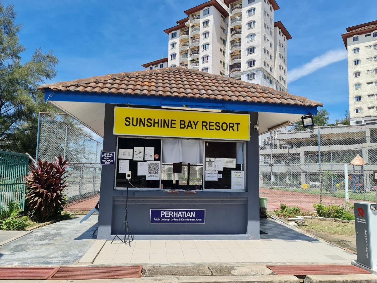 Sunshine Bay Apartemen