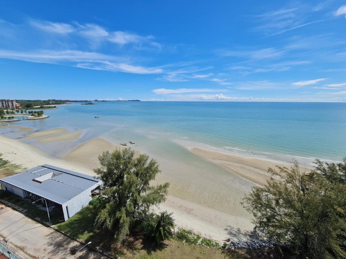 Sunshine Bay